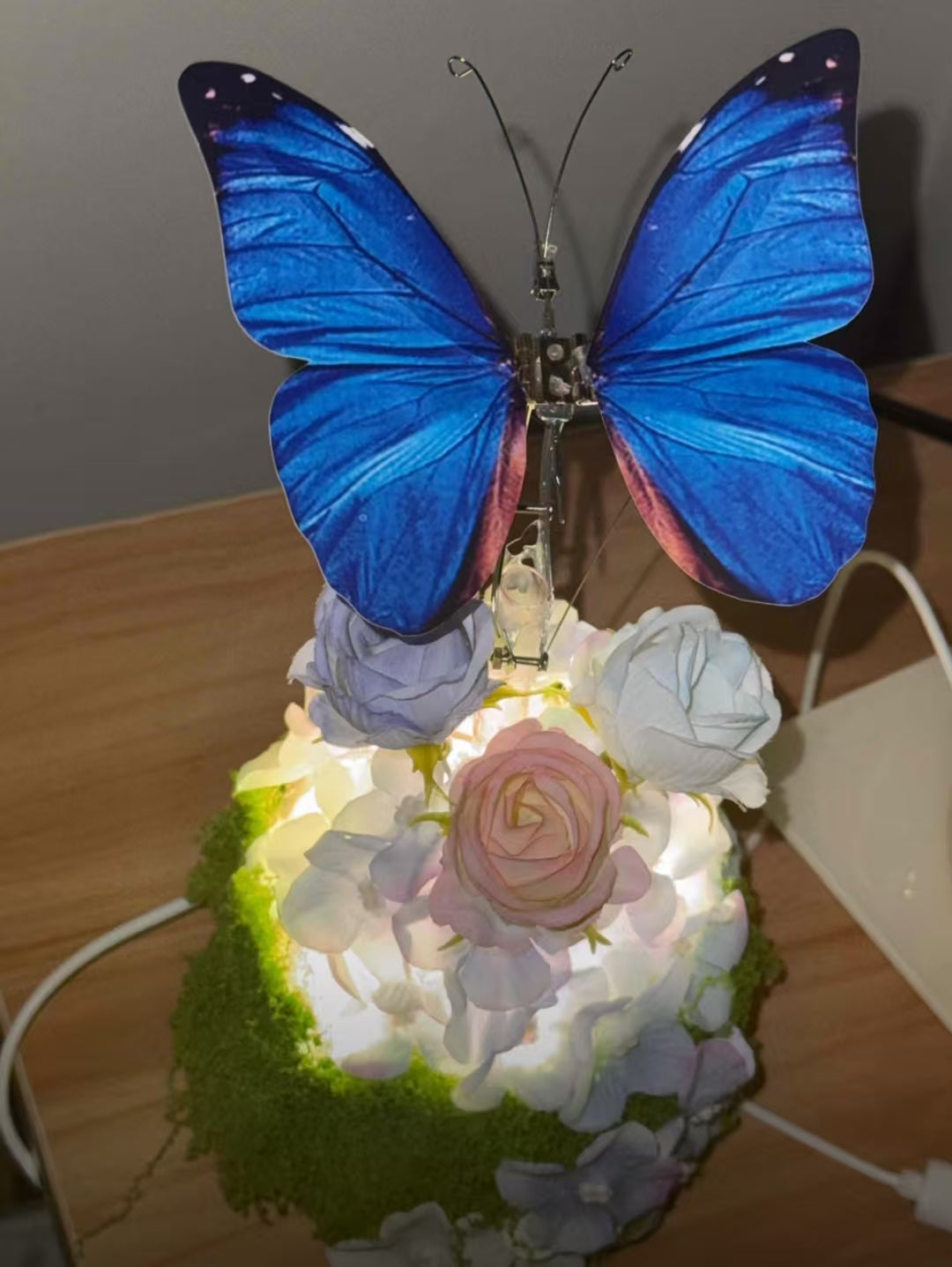 🦋 Magical Mechanical Butterfly DIY Kit with Ambient Night Light - An Enchanting Gift That Moves & Glows! ✨